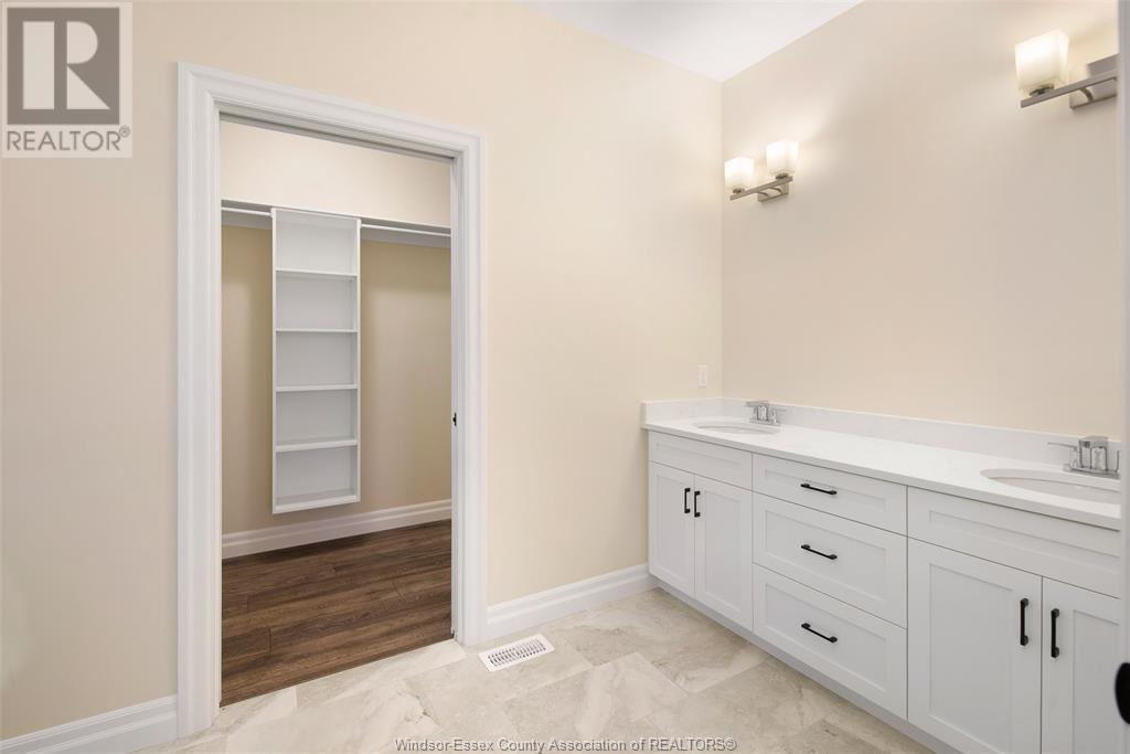 53 Belleview, Kingsville, Ontario  N0R 1B0 - Photo 20 - 25015653