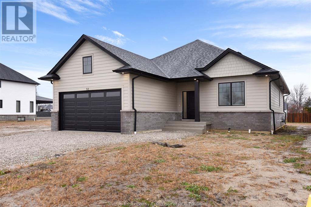 53 Belleview, Kingsville, Ontario  N0R 1B0 - Photo 3 - 25015653