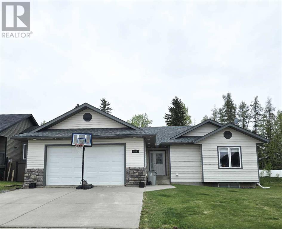 Property at 1519 41 Street image 1