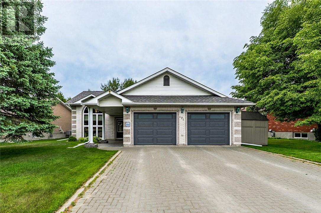Property at 171 Countryside Drive image 2