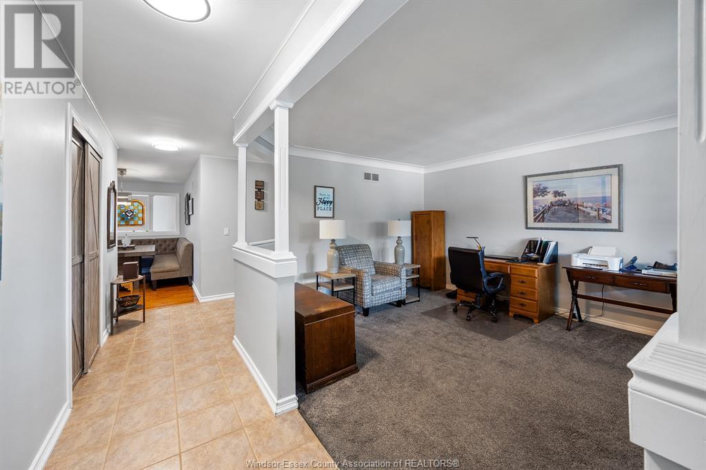 Property at 439 BENETEAU DRIVE image 3