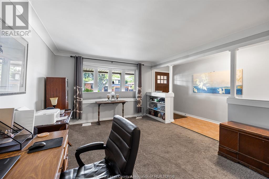 Property at 439 BENETEAU DRIVE image 4
