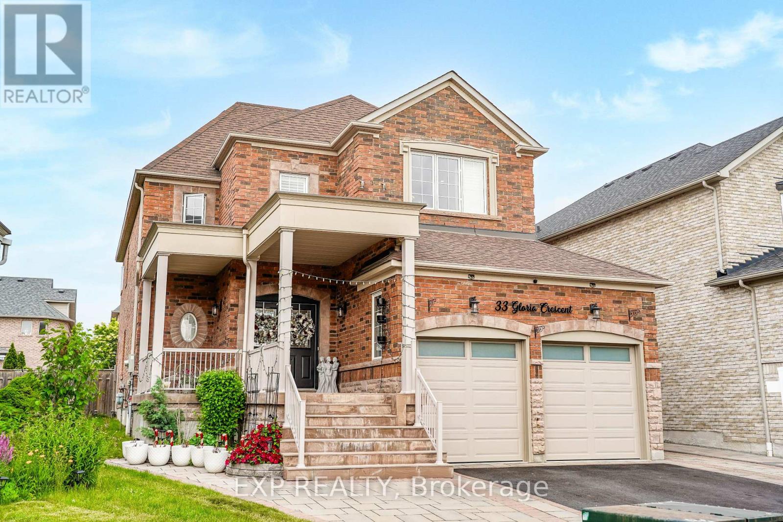 Property at 33 GLORIA CRESCENT image 2
