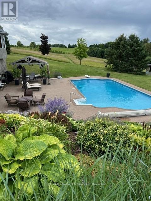 2332 Centre Line Road, Clearview, Ontario  L0M 1G0 - Photo 3 - S12234806