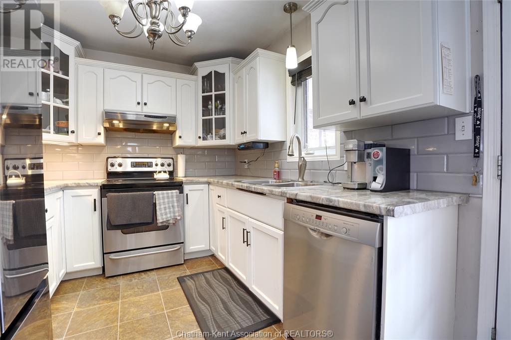 59 Blossom Place, Chatham, Ontario  N7L 5L4 - Photo 6 - 25015605