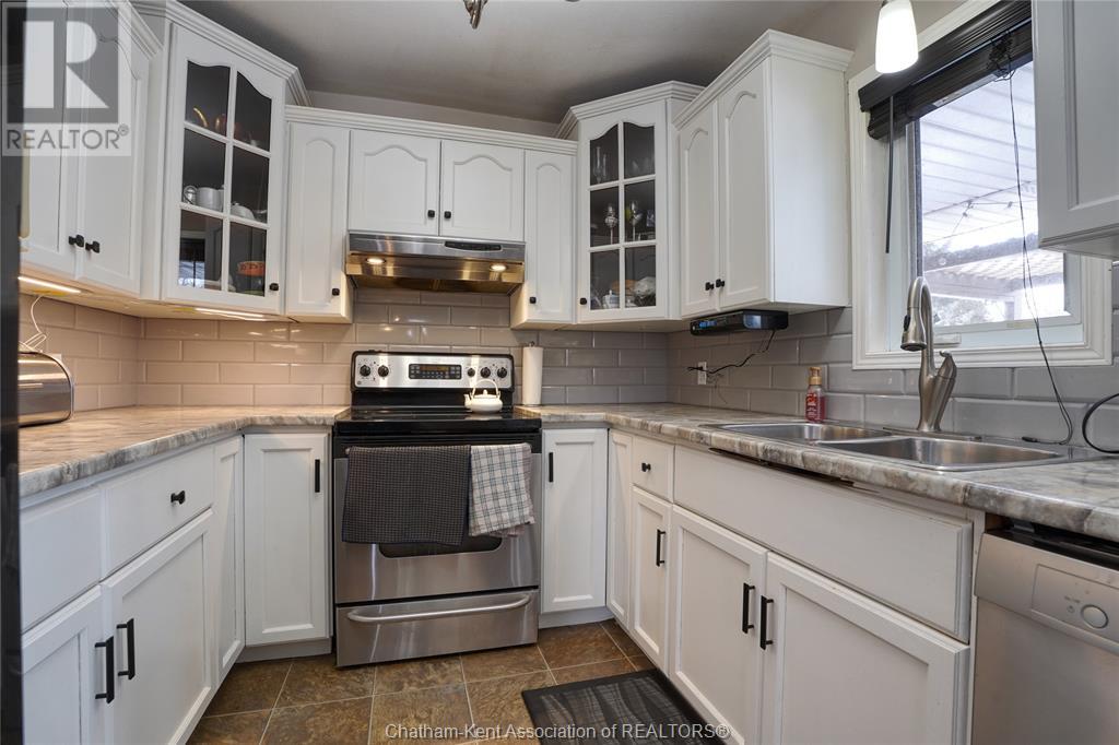 59 Blossom Place, Chatham, Ontario  N7L 5L4 - Photo 8 - 25015605