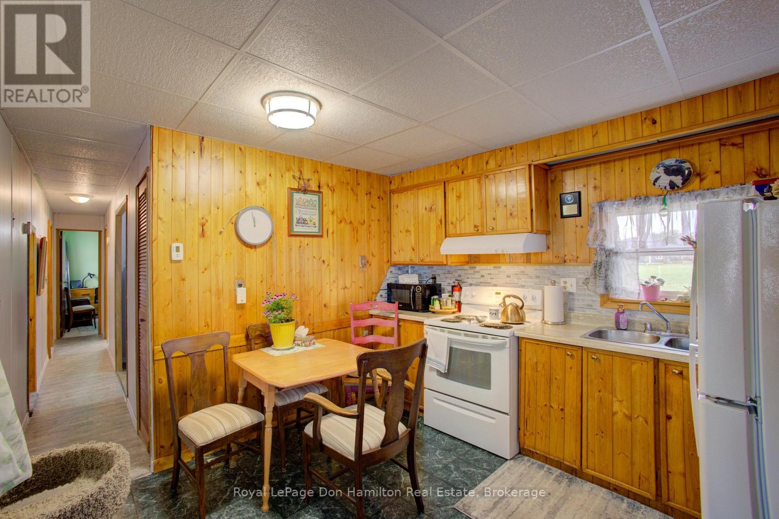 8 - 450 Tremaine Avenue S, North Perth, Ontario  N4W 3G9 - Photo 13 - X12234797