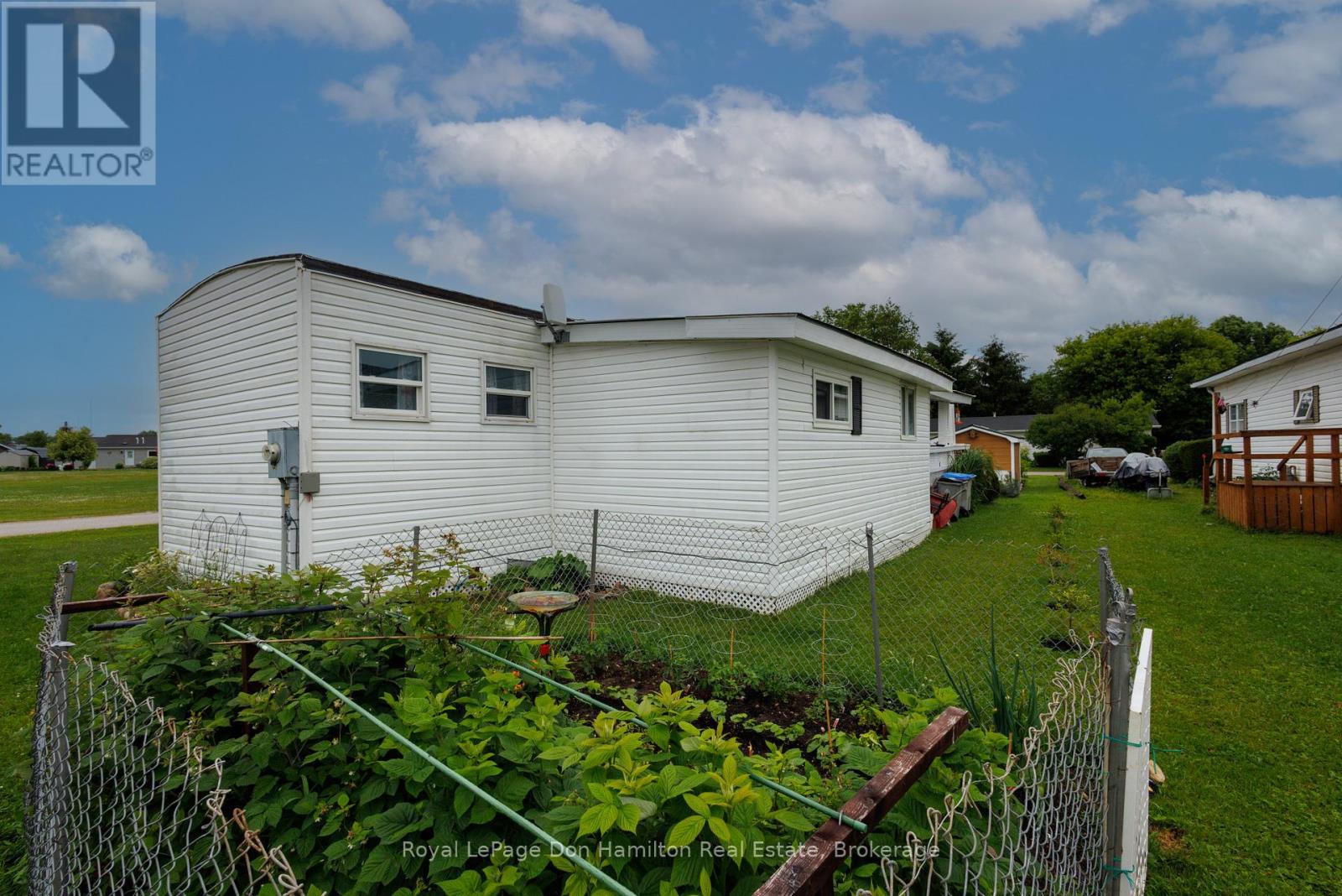 8 - 450 Tremaine Avenue S, North Perth, Ontario  N4W 3G9 - Photo 22 - X12234797