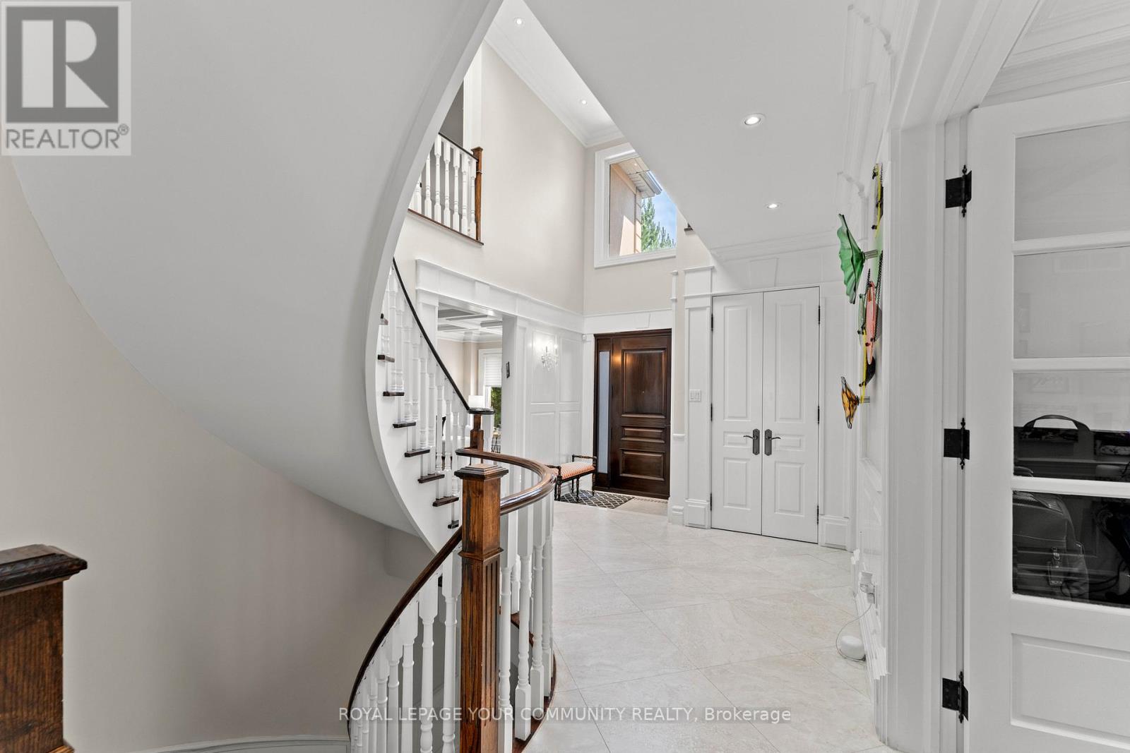 Property at 118 FOREST LANE DRIVE image 4