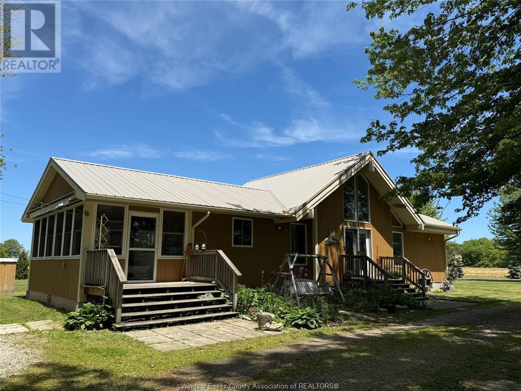 543 East West Road Road, Pelee Island, Ontario  N0R 1M0 - Photo 4 - 25015638