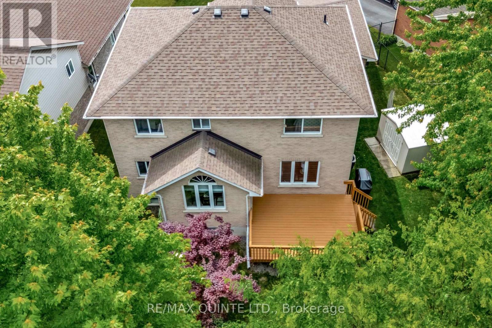 Property at 14 HILTON PLACE image 3