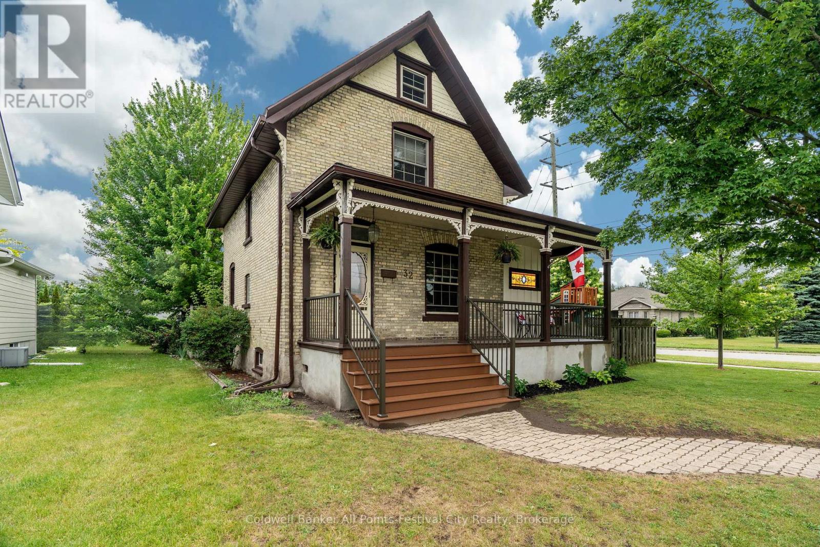 Property at 32 CAMBRIA ROAD S image 5