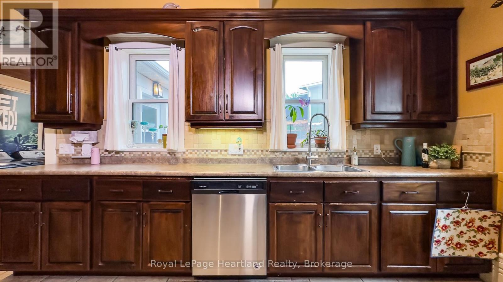 132 Elgin Avenue E, Goderich (Goderich (Town)), Ontario  N7A 1K6 - Photo 22 - X12234966