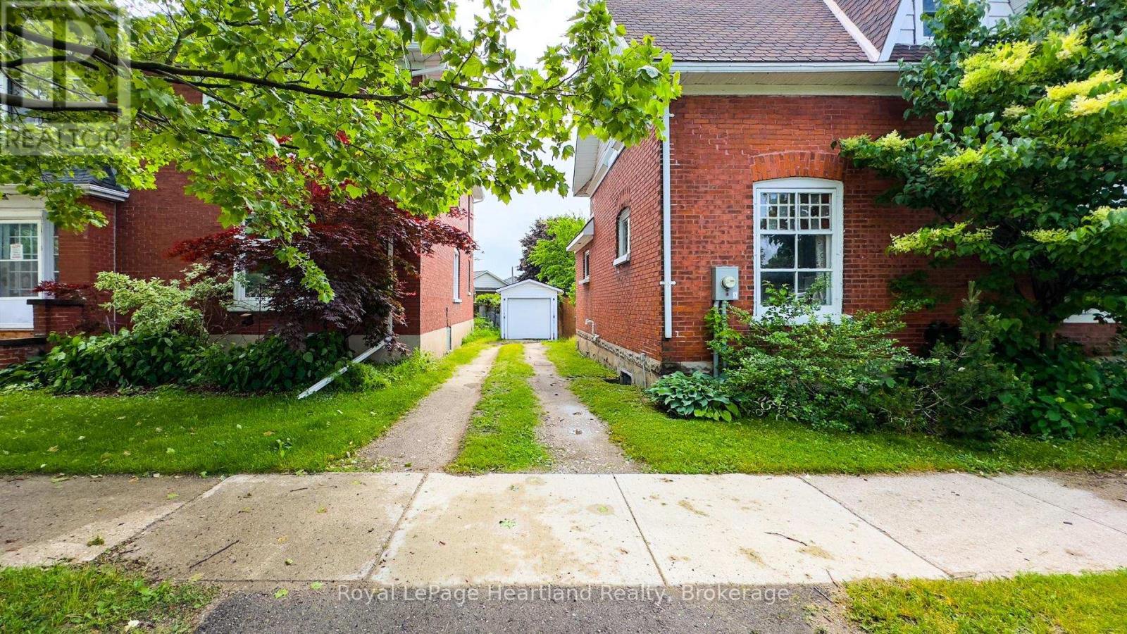 132 Elgin Avenue E, Goderich (Goderich (Town)), Ontario  N7A 1K6 - Photo 47 - X12234966