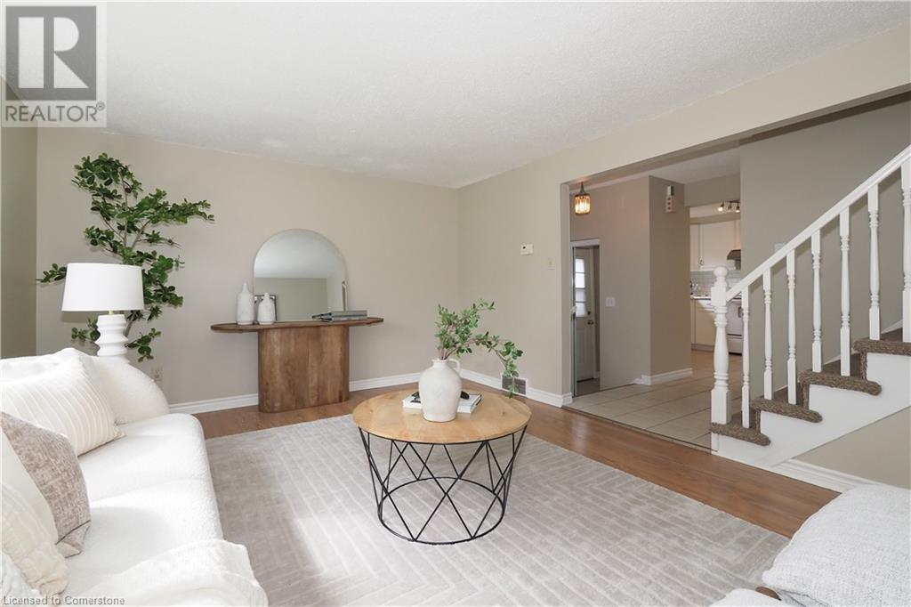 Property at 105 NORTHLAKE Drive Unit# A image 4