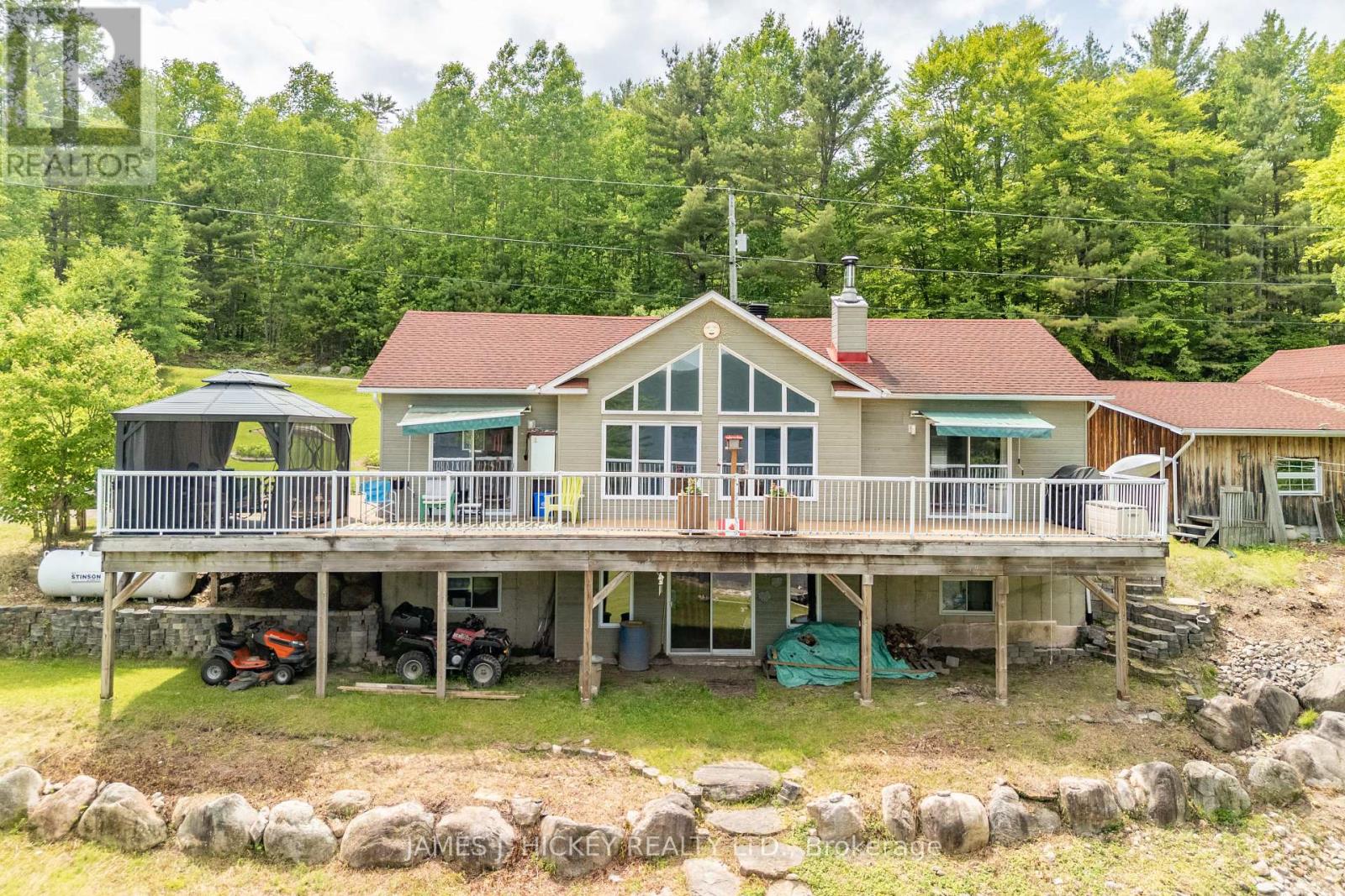 196 LOON VALLEY LANE, Head, Ontario