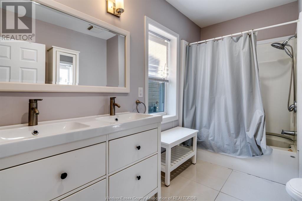 1672 Elgin Street, Kingsville, Ontario  N0P 2G0 - Photo 15 - 25015578