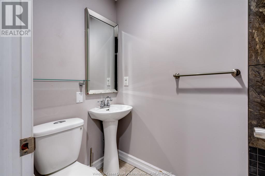 1672 Elgin Street, Kingsville, Ontario  N0P 2G0 - Photo 19 - 25015578