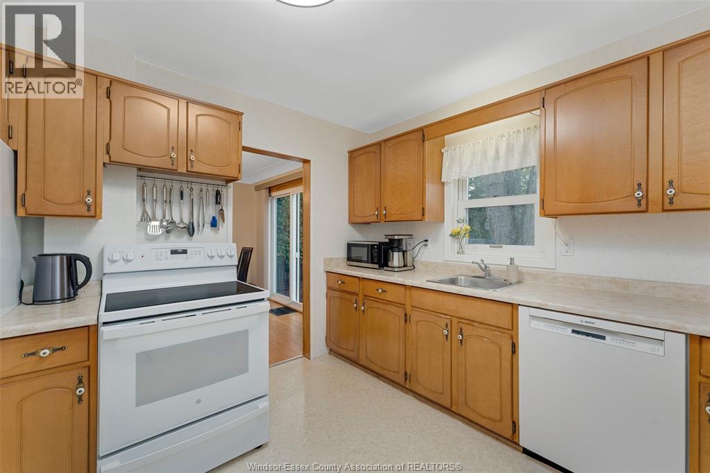 1467 Aubin, Windsor, Ontario  N8Y 4E3 - Photo 13 - 25015674