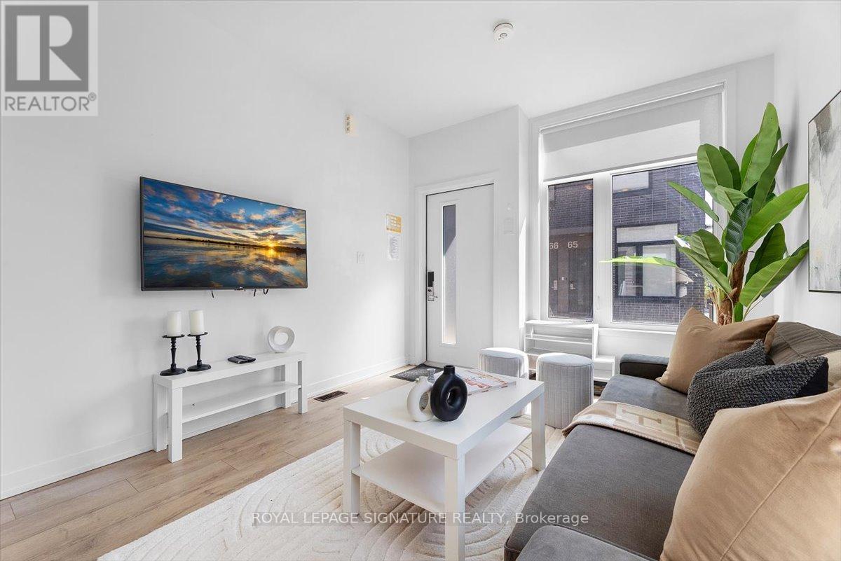 Property at 49 - 1740 SIMCOE STREET image 3