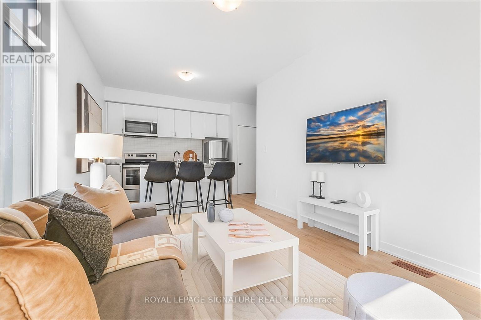 Property at 49 - 1740 SIMCOE STREET image 5