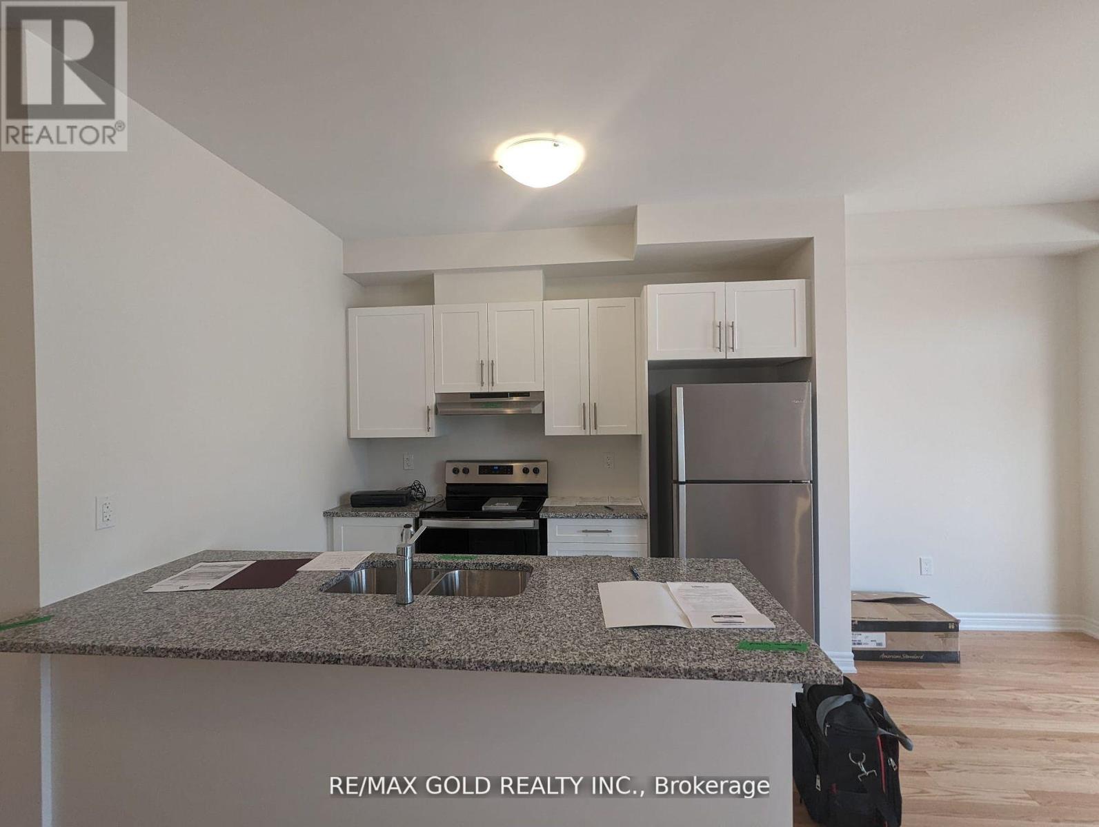 46 Bayardo Drive, Oshawa, Ontario  L1L 0V2 - Photo 17 - E12235034