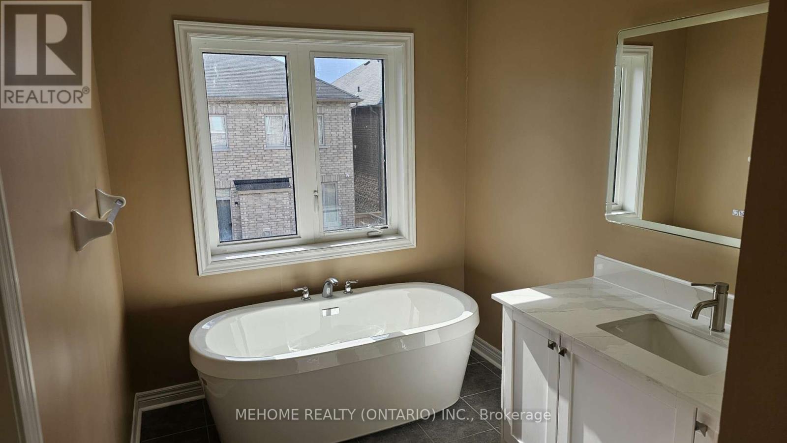 Property at 6 BROWNSBERGER ROAD image 5