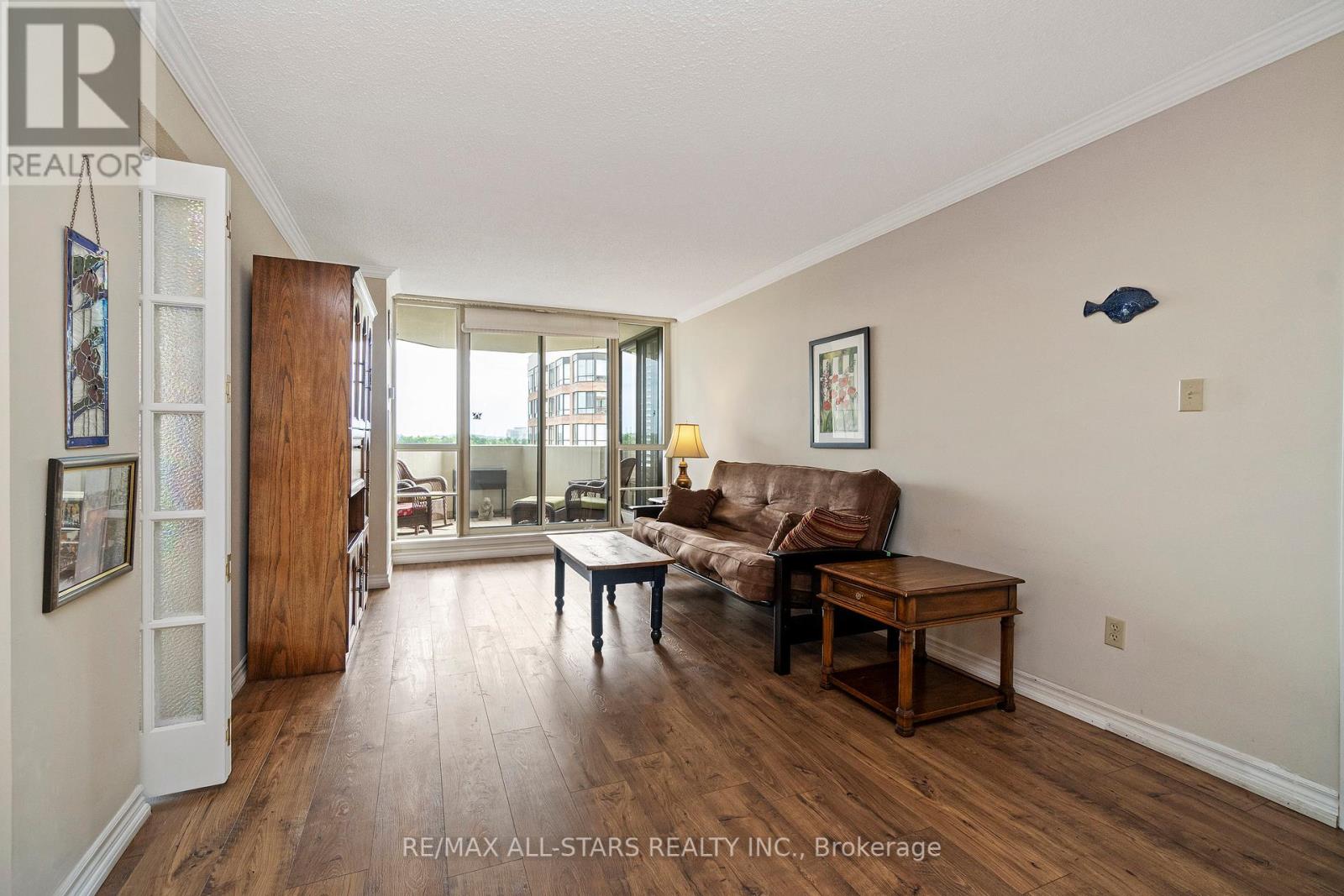 Property at 822 - 25 AUSTIN DRIVE image 5