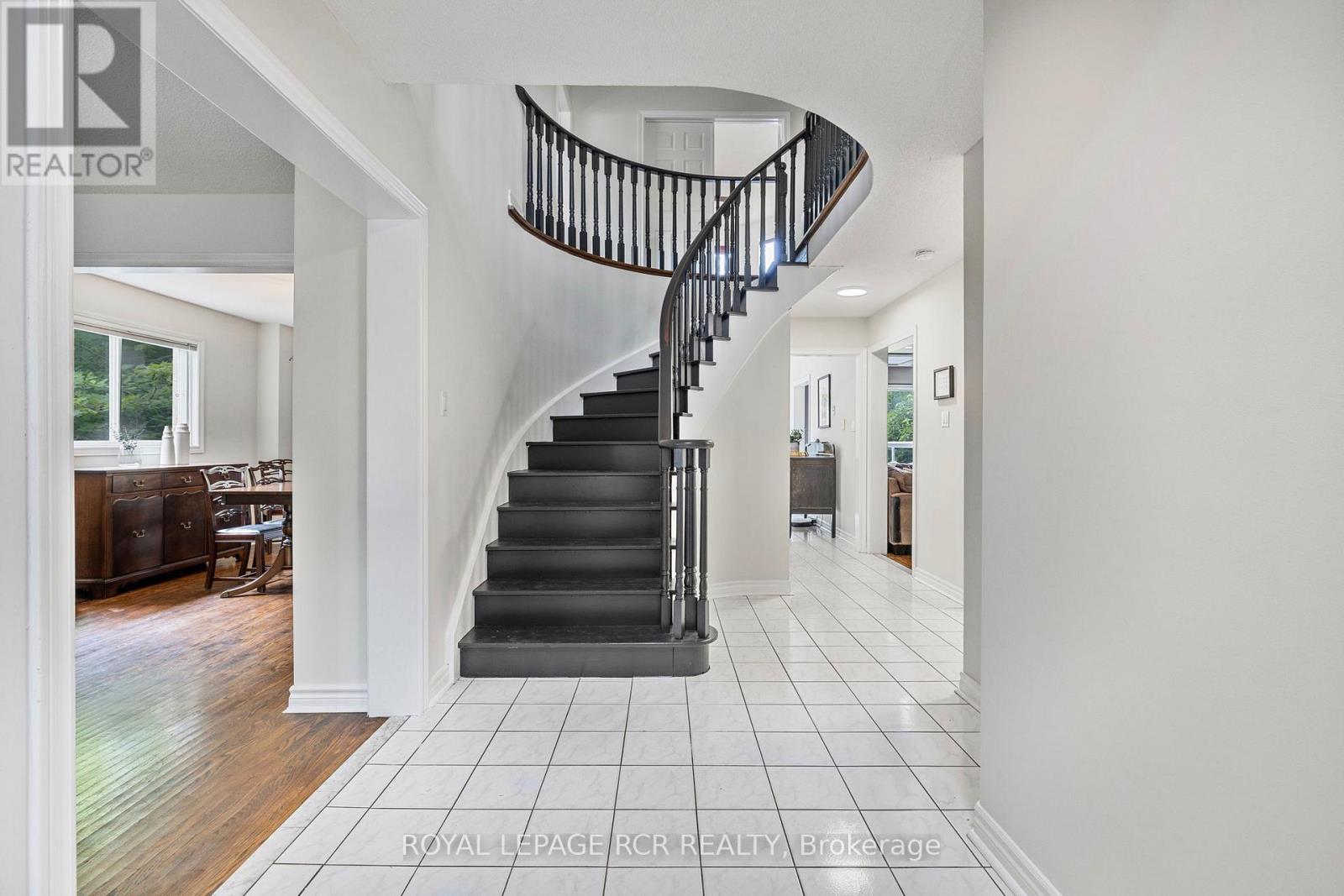 Property at 11 LITNER CRESCENT image 4