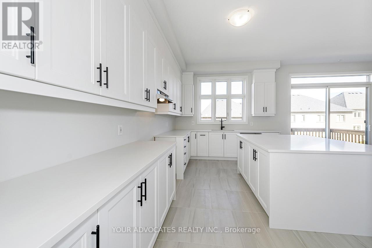 130 Rowe Street, Bradford West Gwillimbury, Ontario  L3Z 4M9 - Photo 14 - N12235000