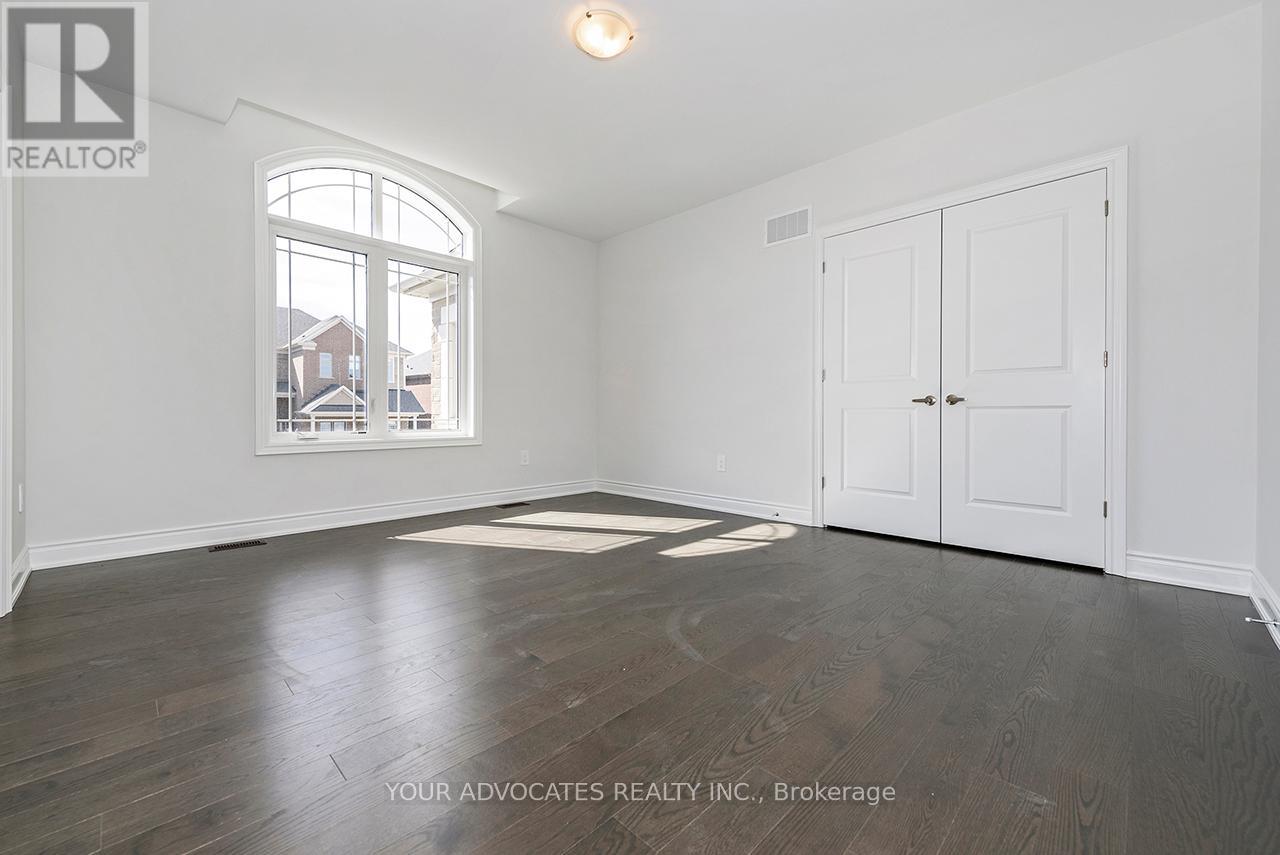 130 Rowe Street, Bradford West Gwillimbury, Ontario  L3Z 4M9 - Photo 24 - N12235000