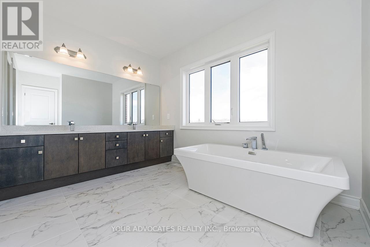 130 Rowe Street, Bradford West Gwillimbury, Ontario  L3Z 4M9 - Photo 29 - N12235000