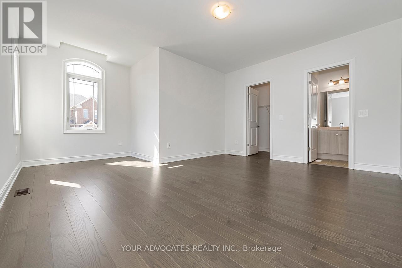 130 Rowe Street, Bradford West Gwillimbury, Ontario  L3Z 4M9 - Photo 36 - N12235000