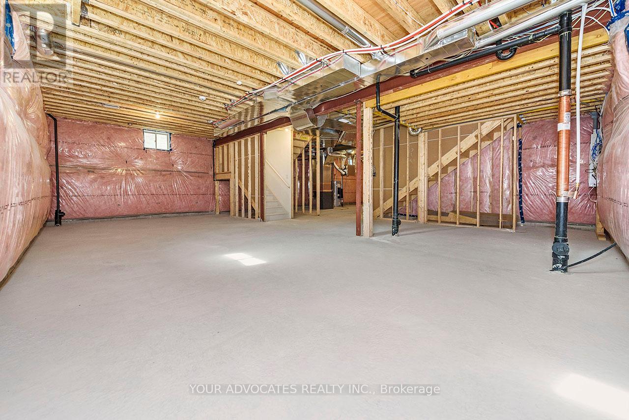 29 Plank Road, Bradford West Gwillimbury, Ontario  L3Z 4N3 - Photo 47 - N12235016