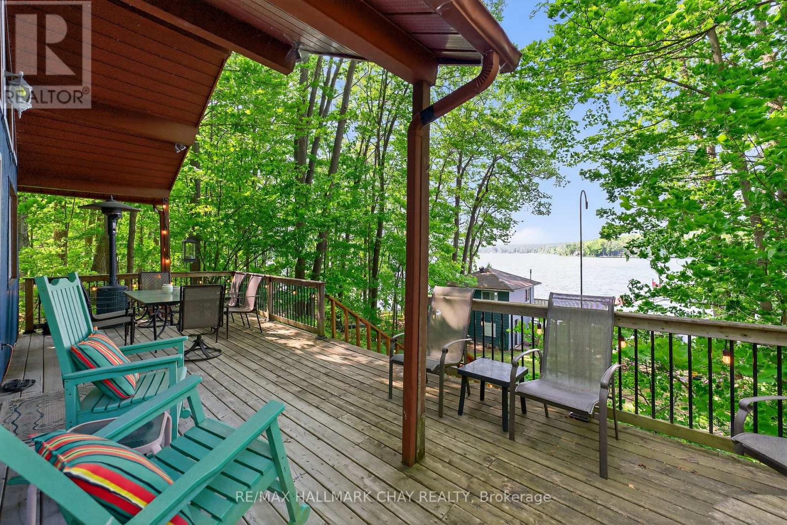 Property at 112 FARLAIN LAKE ROAD E image 5
