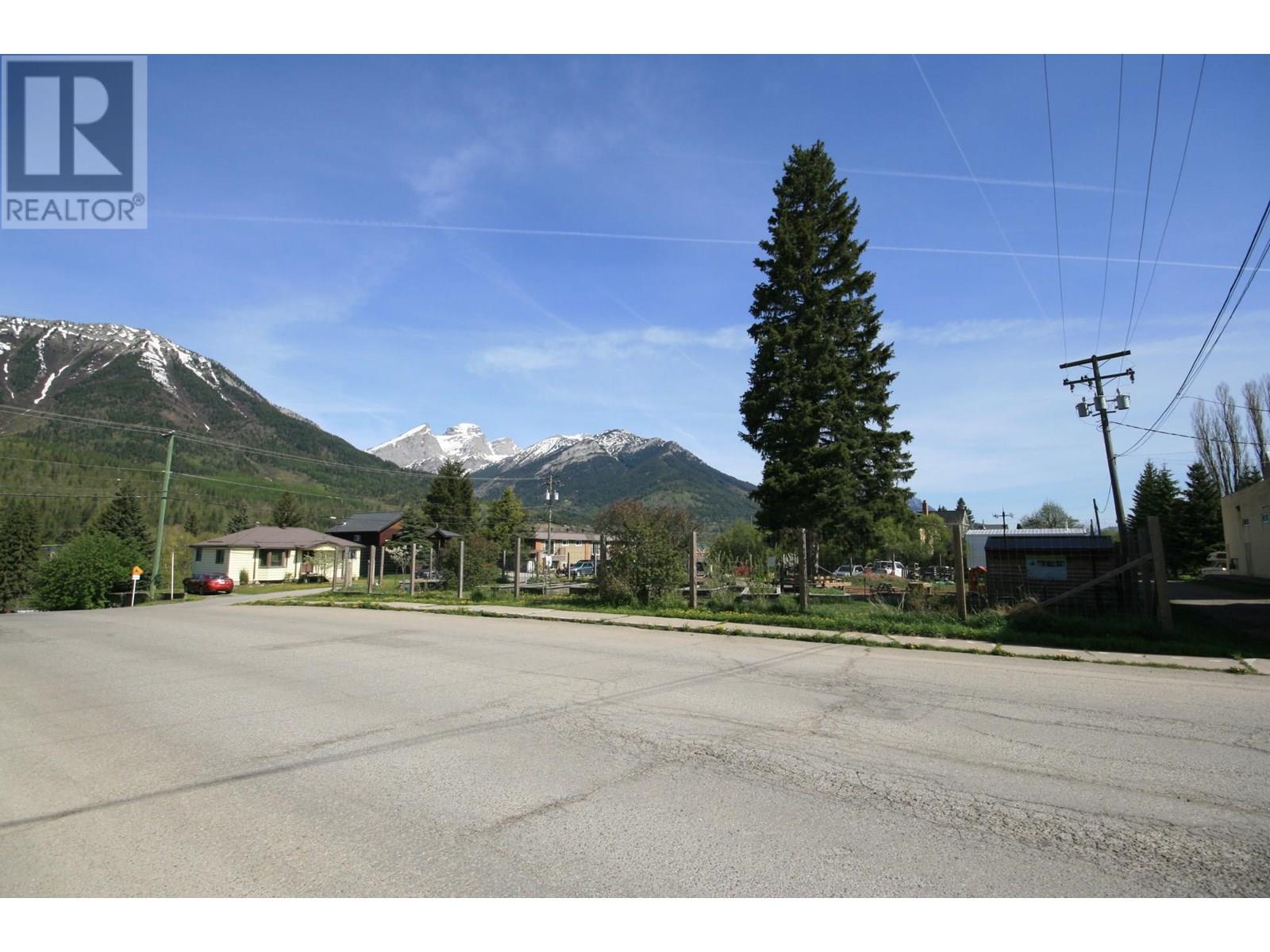 502 522 542 5th Avenue, Fernie, British Columbia  V0B 1M0 - Photo 3 - 10352791