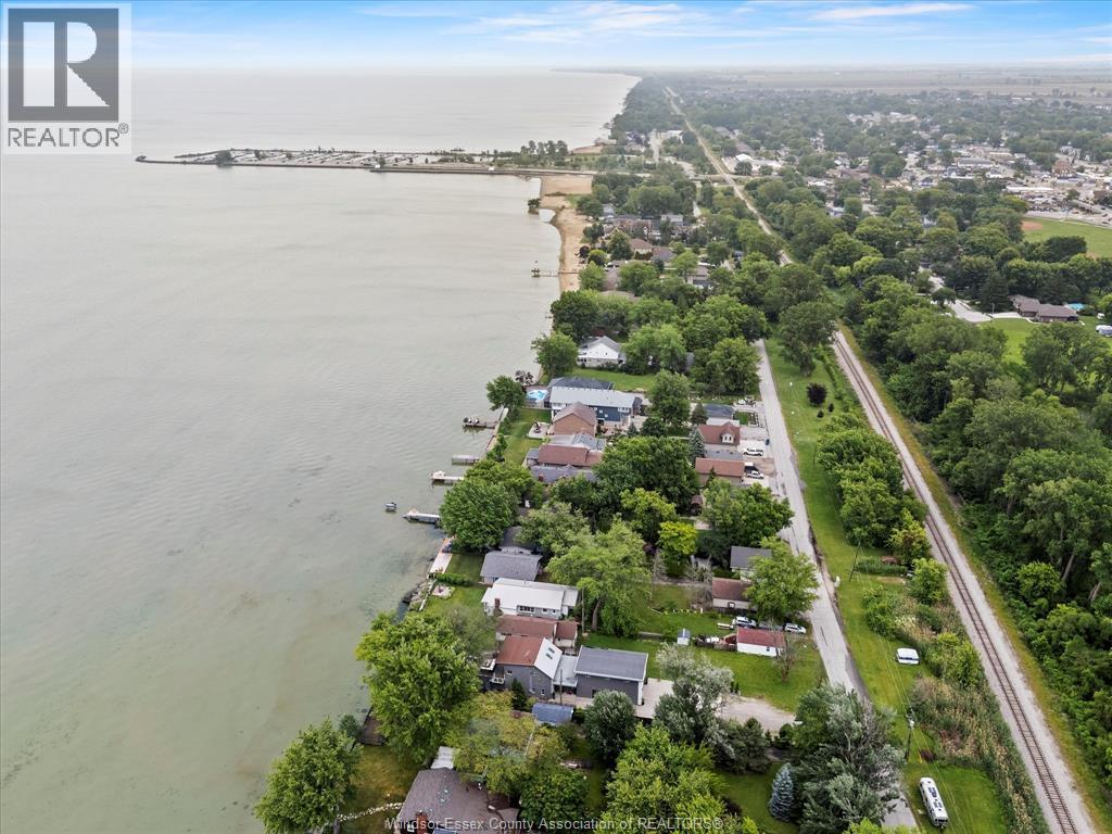 1674 Caille Avenue, Lakeshore, Ontario  N8L 0J4 - Photo 4 - 25015677