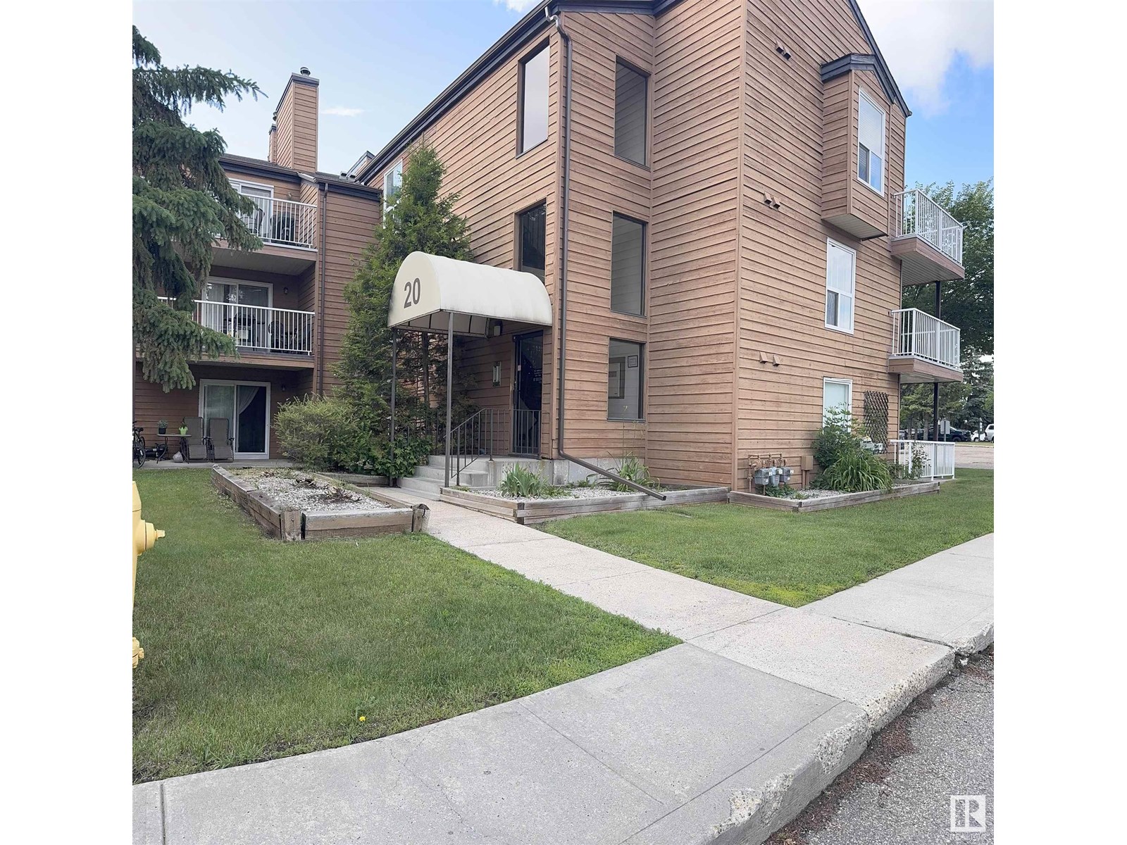 Property at #210 20 Alpine PL NW image 1