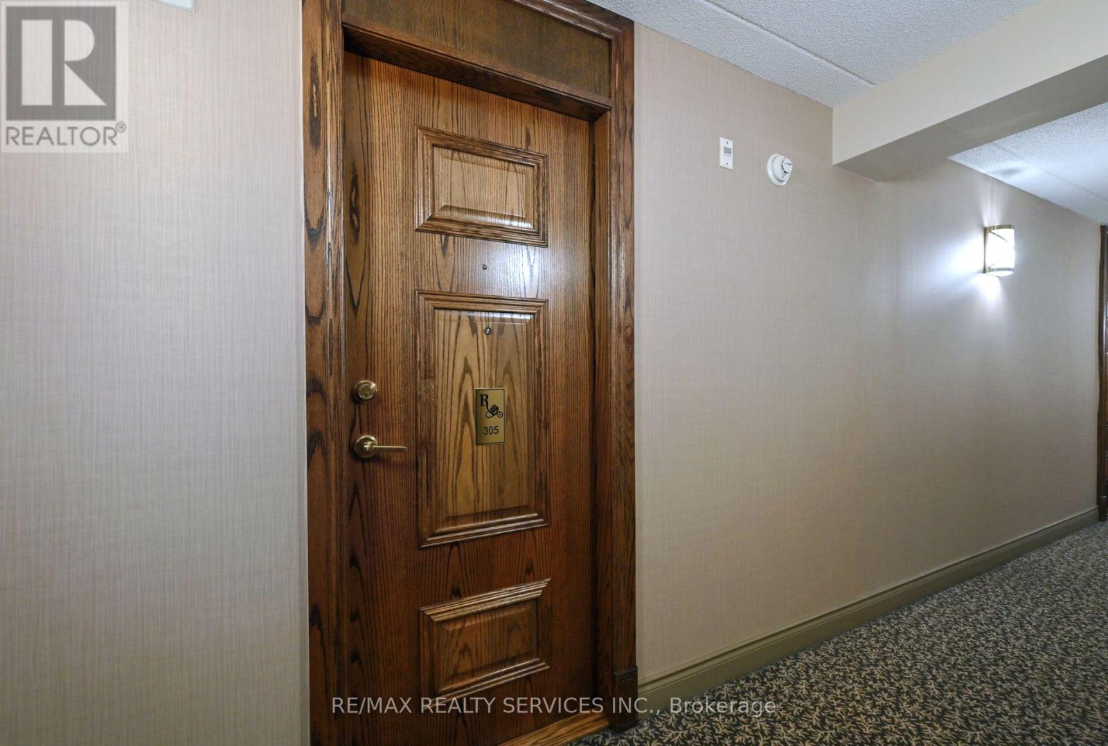 Property at 305 - 65 VIA ROSEDALE image 5