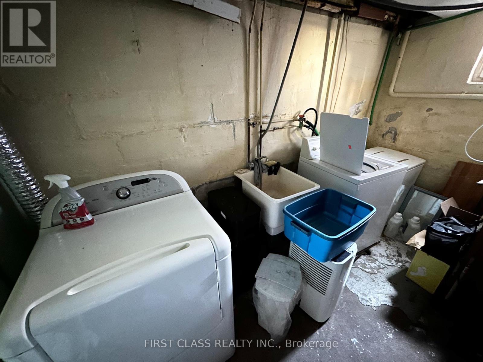 82 Hillcroft Drive, Toronto (Islington-City Centre West), Ontario  M9B 4X9 - Photo 22 - W12234854