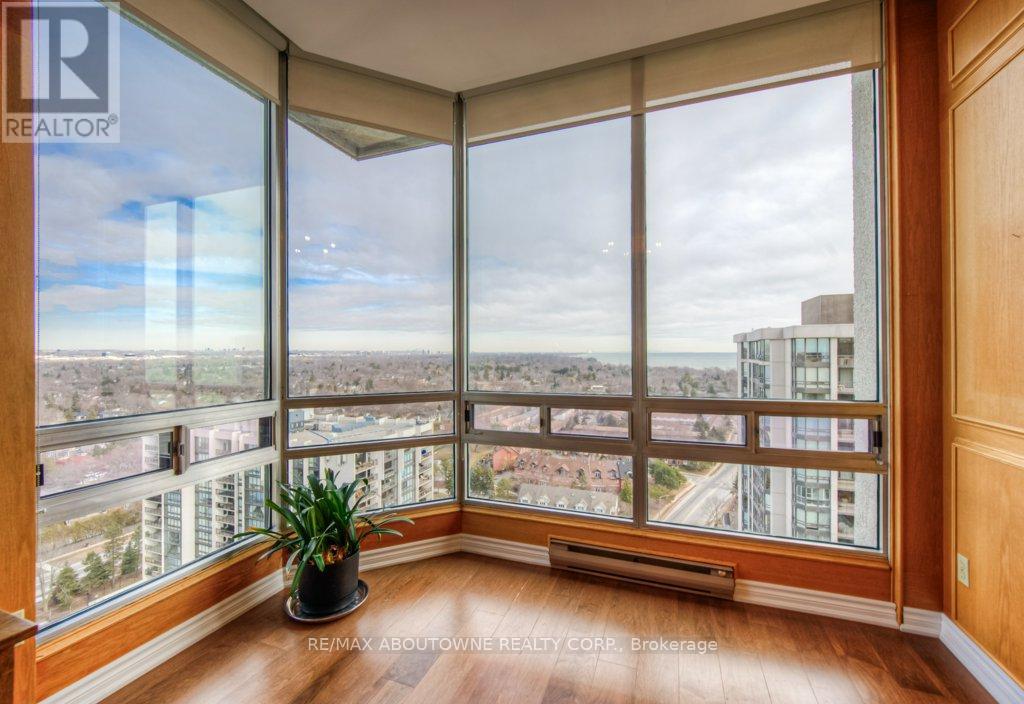 Ph2 - 2180 Marine Drive, Oakville, Ontario  L6L 5V2 - Photo 13 - W12234890