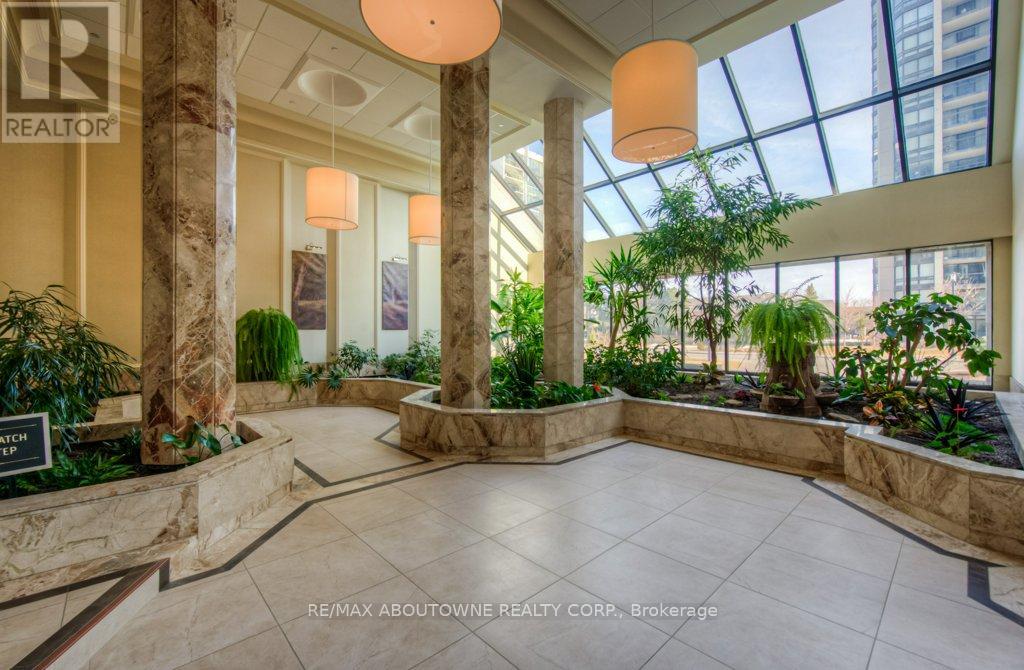 Ph2 - 2180 Marine Drive, Oakville, Ontario  L6L 5V2 - Photo 23 - W12234890