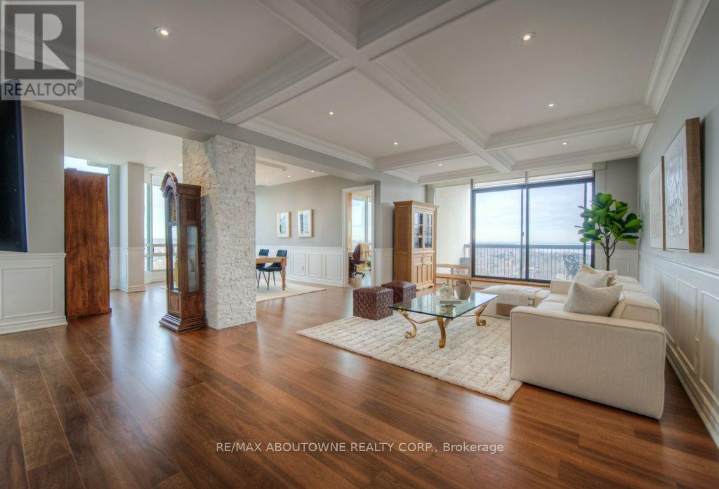 Ph2 - 2180 Marine Drive, Oakville, Ontario  L6L 5V2 - Photo 3 - W12234890