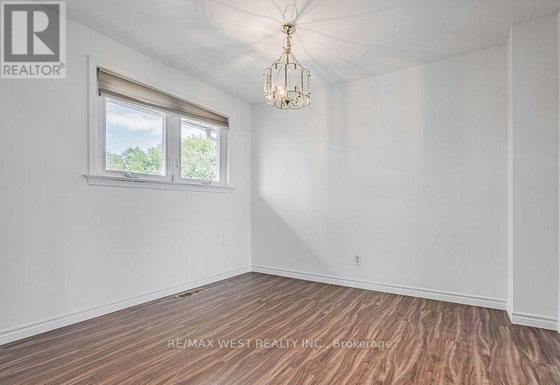 62 Stavely Crescent, Toronto, Ontario  M9W 2C4 - Photo 15 - W12234933