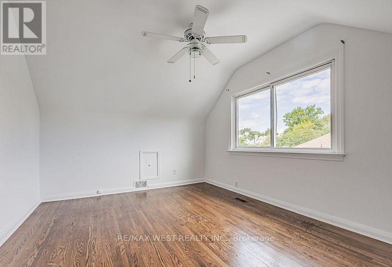 62 Stavely Crescent, Toronto, Ontario  M9W 2C4 - Photo 26 - W12234933