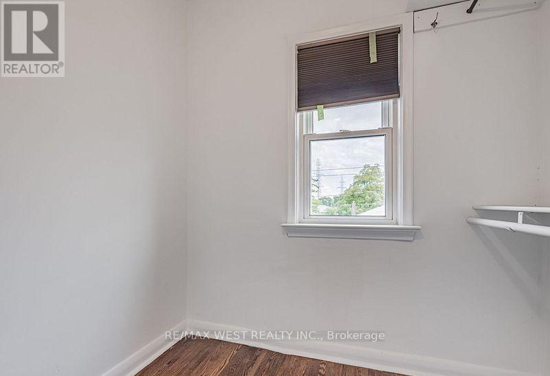 62 Stavely Crescent, Toronto, Ontario  M9W 2C4 - Photo 27 - W12234933