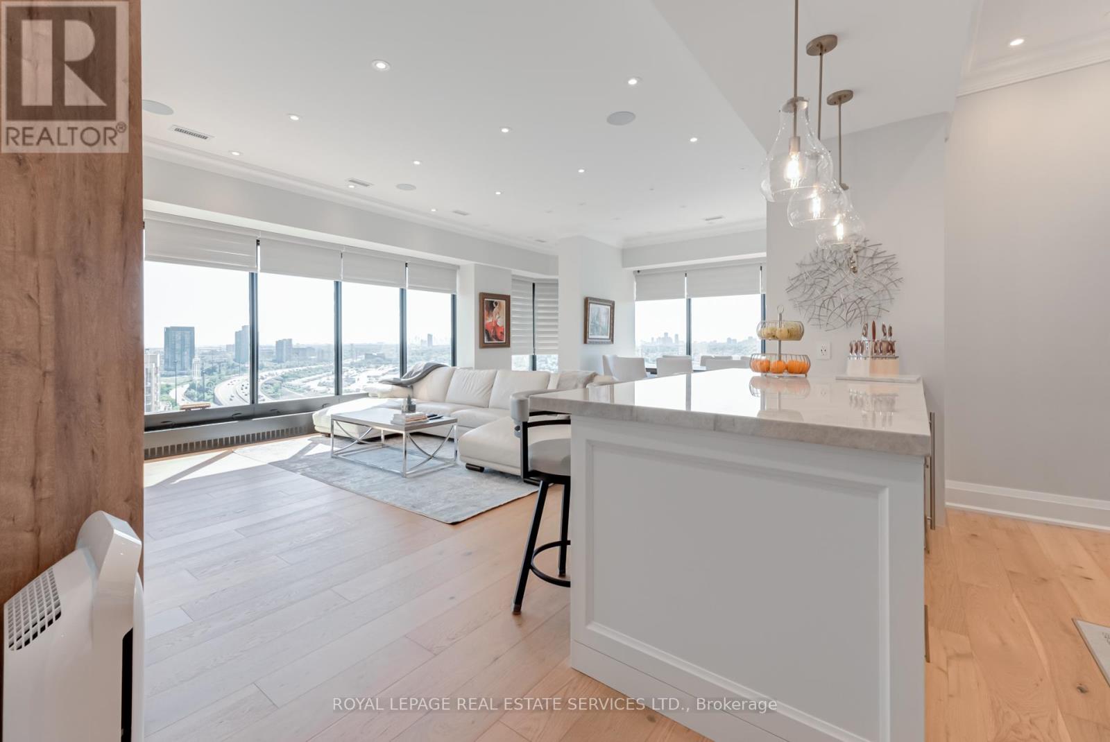2508 - 2045 Lake Shore Boulevard W, Toronto, Ontario  M8V 2Z6 - Photo 11 - W12235023