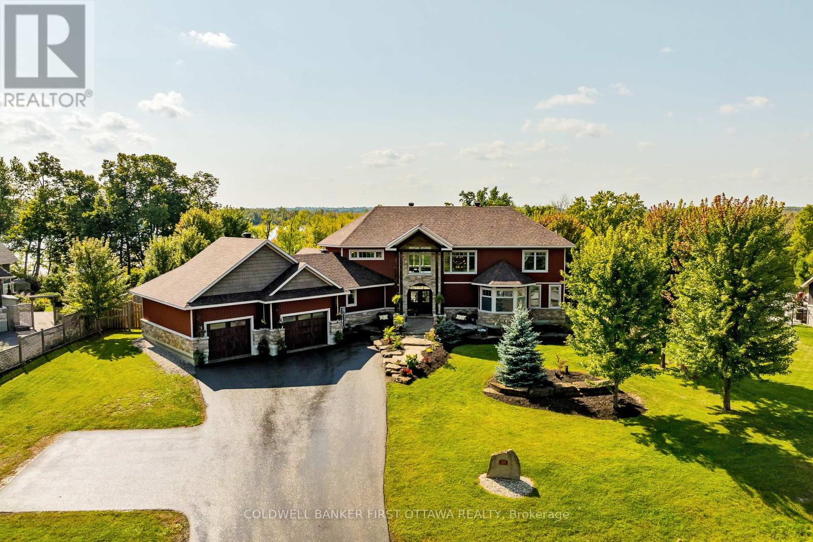 225 Hillcrest Drive, Mississippi Mills, Ontario  K0A 1A0 - Photo 3 - X12235164