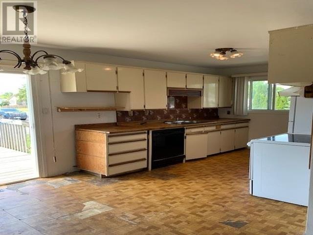 Property at 1118 Mary Street W image 4
