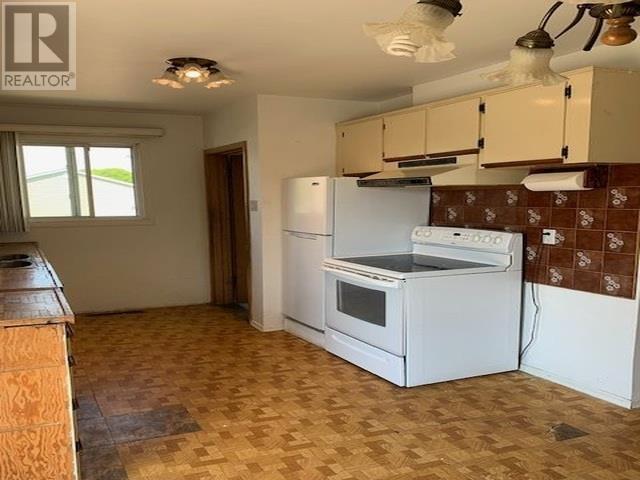 Property at 1118 Mary Street W image 5